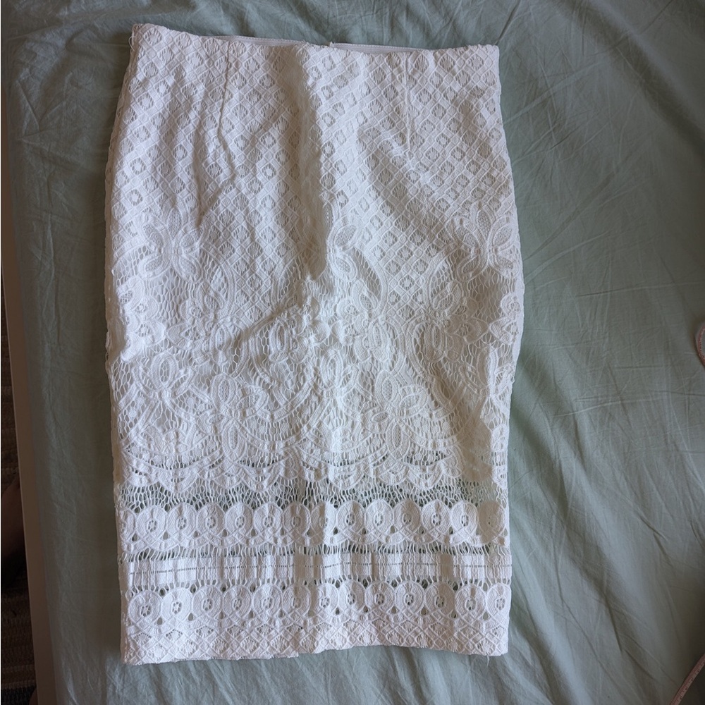 Lulus bodycon white lace skirt, medium